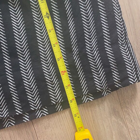 LOFT Black & White Pattern Striped Mini Skirt with Pockets & Belt loops - Picture 11 of 12